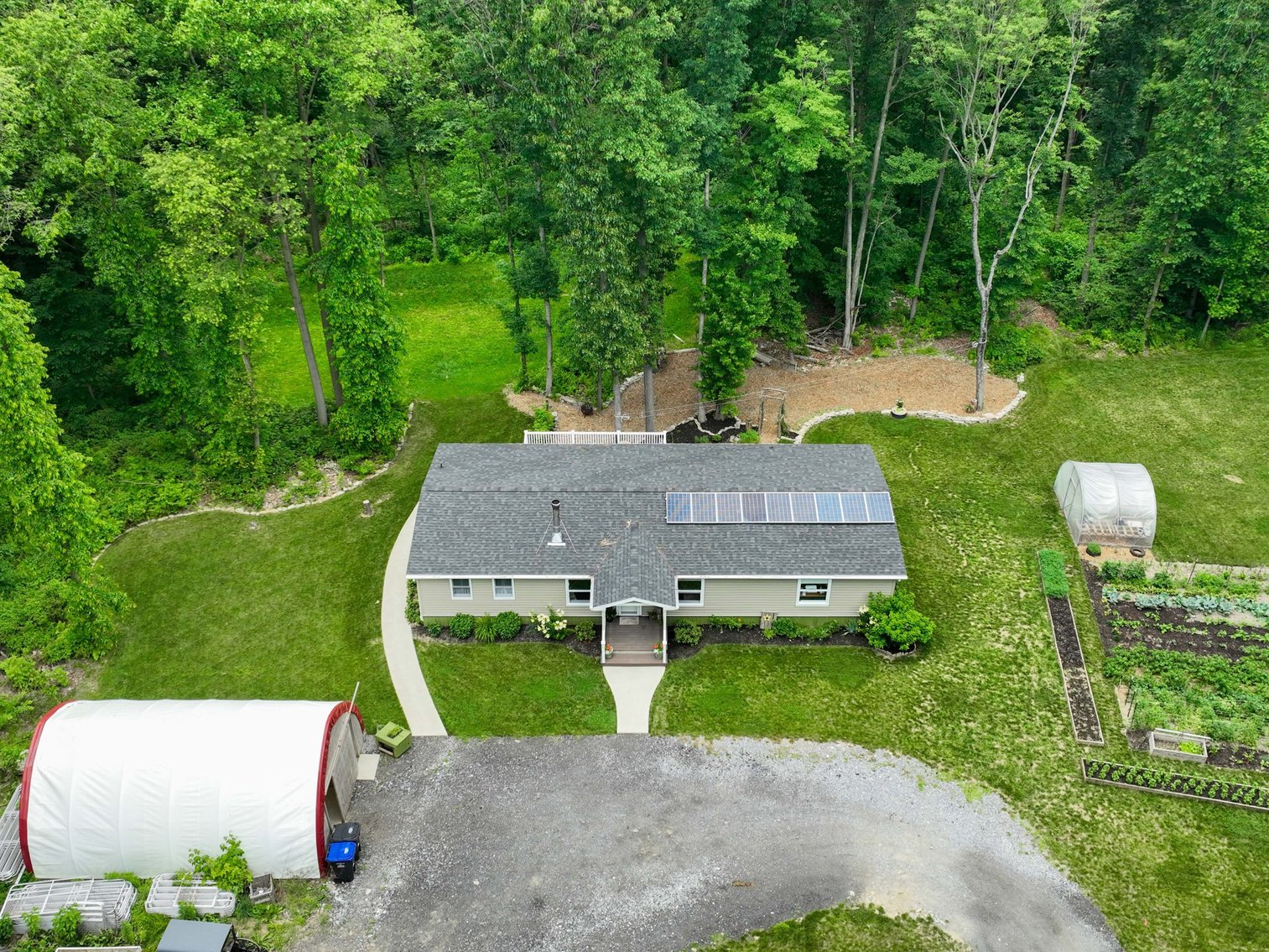 Image for Real Estate Auction For Johnny Lee & Kathryn Riehl