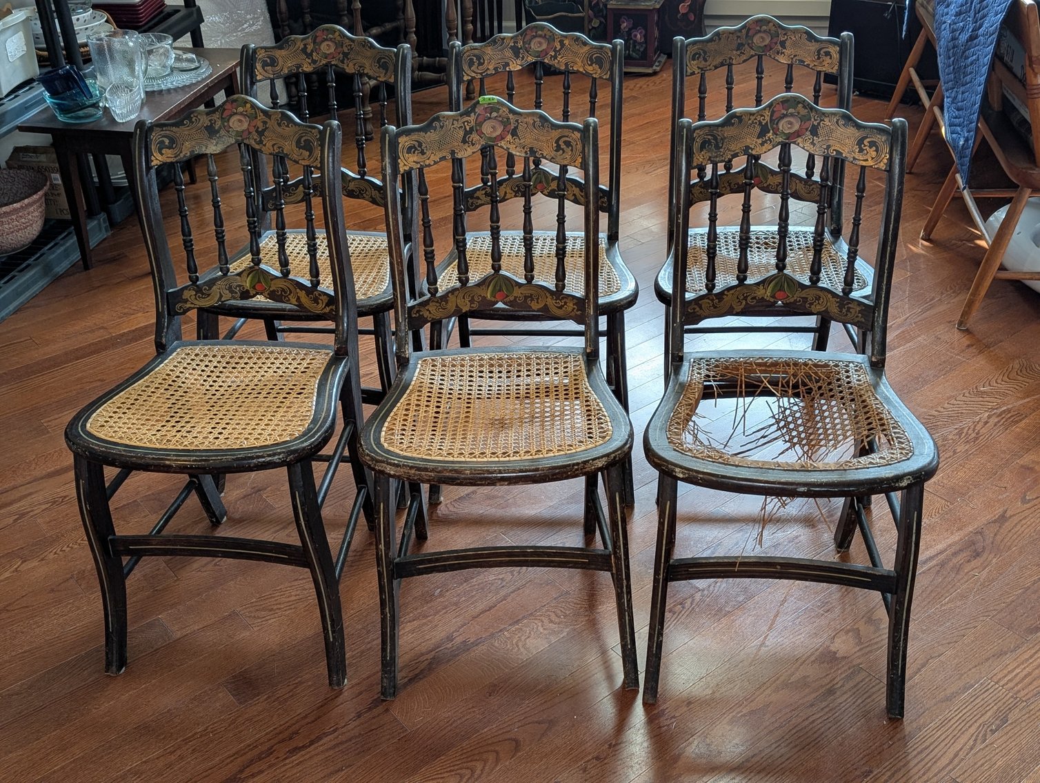 Image for Elizabeth A. Mentzer Living Trust: Longaberger Baskets, Antique Glassware and China, Rugs, Antique Toys & More! - Virtual Auction