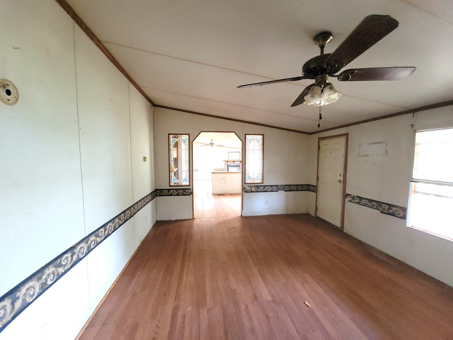 Image for ABSOLUTE AUCTION: WEISS Lake Waterfront, 05.10.25