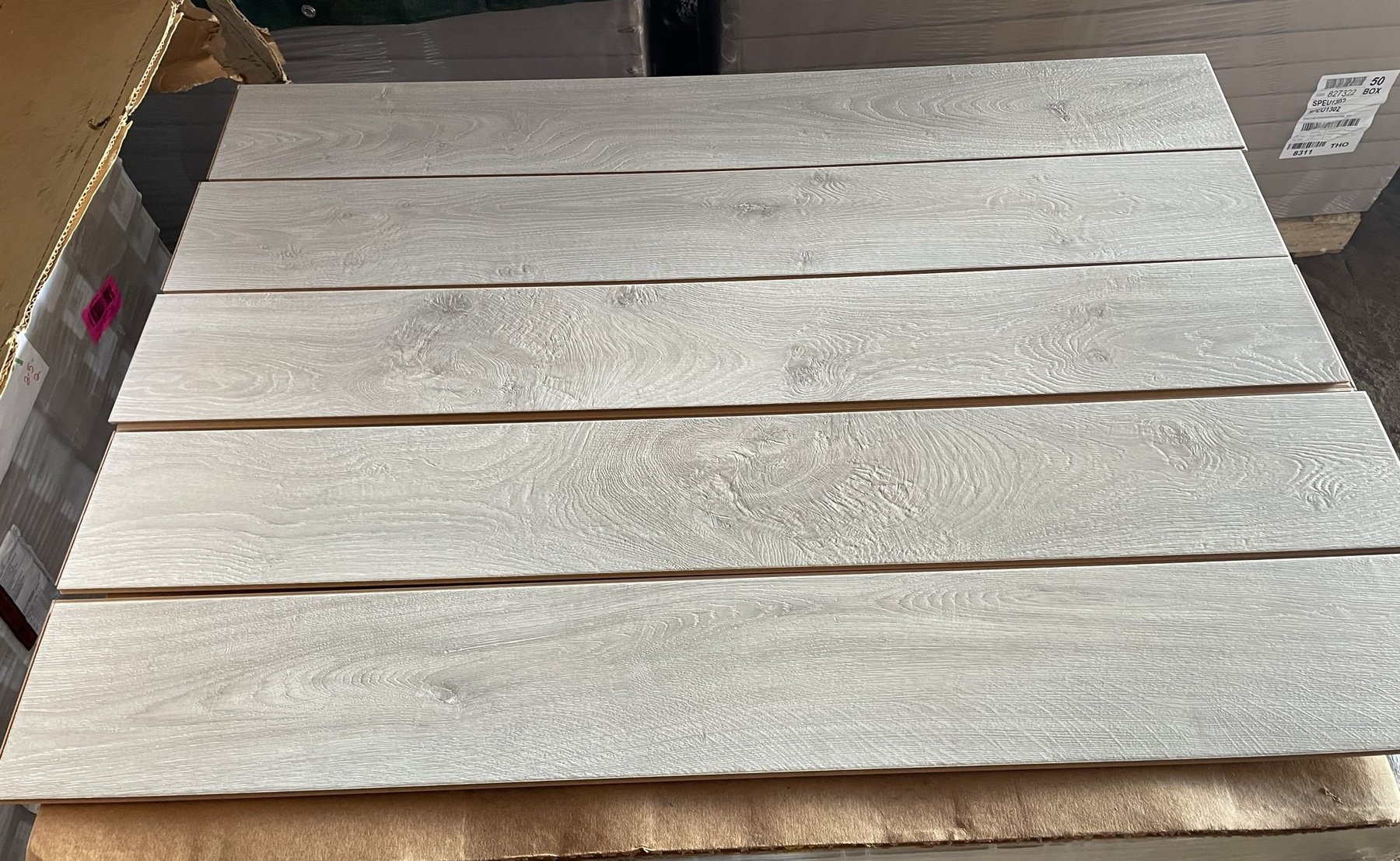 New Mohawk Waterproof Laminate Snap Together Flooring (116233)