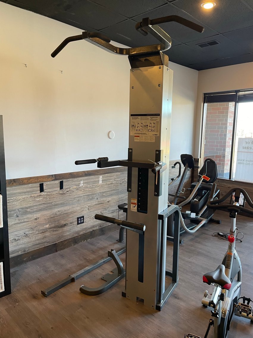 Surplus Fitness Equipment (117562)