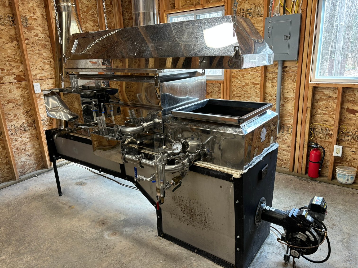 Evaporator for Making Maple Syrup & Universal Milker System