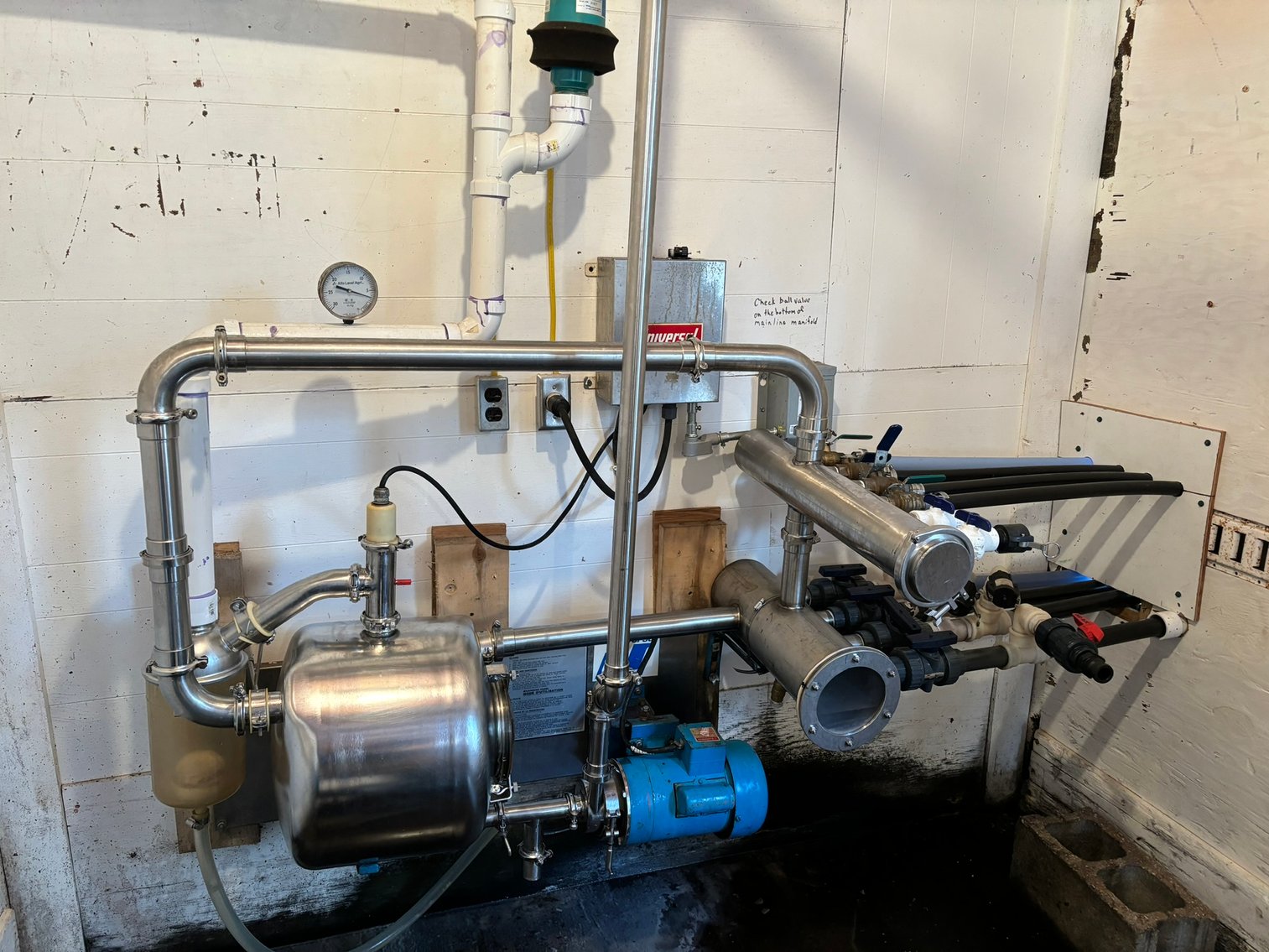 Evaporator for Making Maple Syrup & Universal Milker System