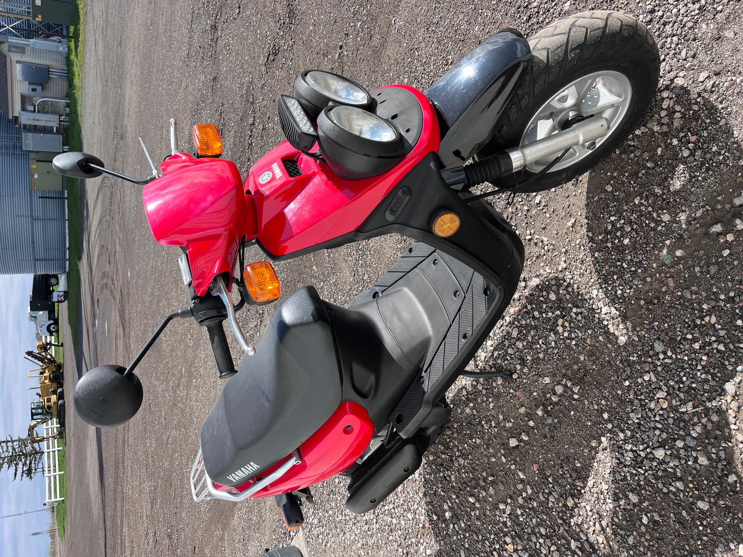 2004 Yamaha Scooter, Tools & Tires