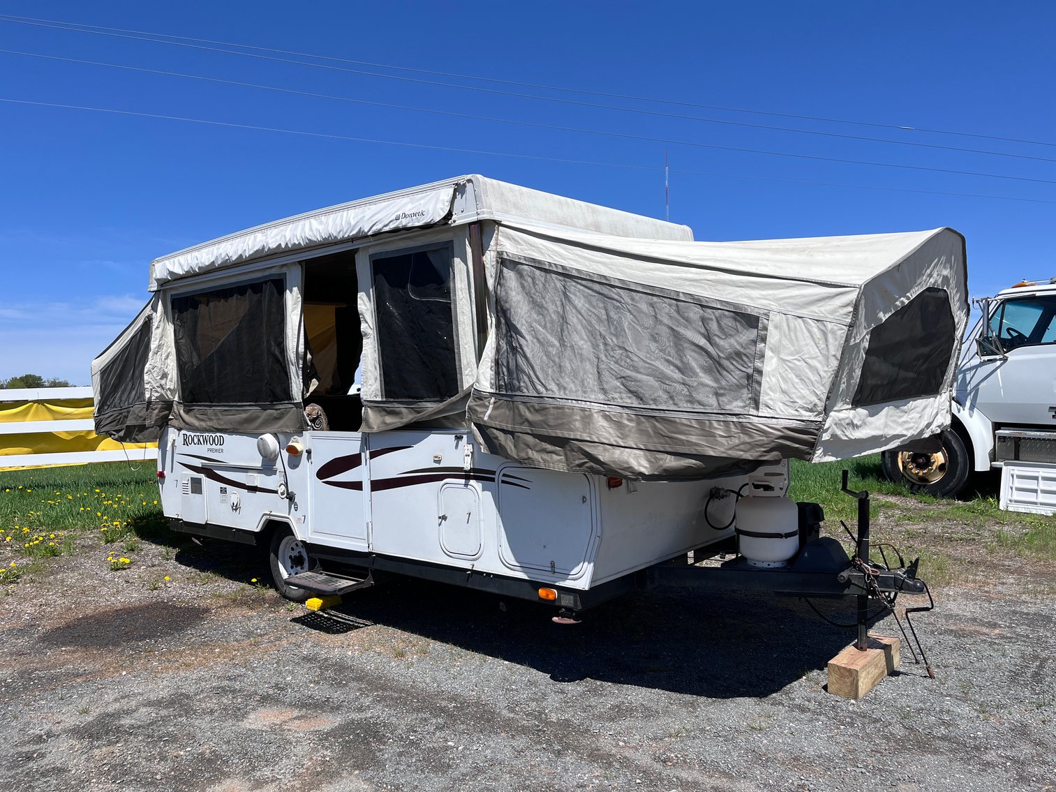 2010 Rockwood Premier Pop-Up Camper