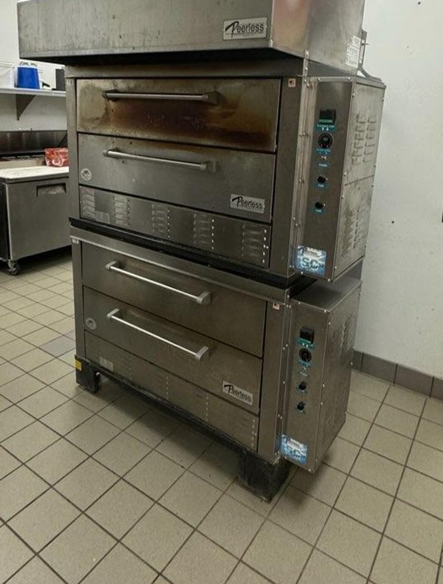 Pizzeria Complete Liquidation