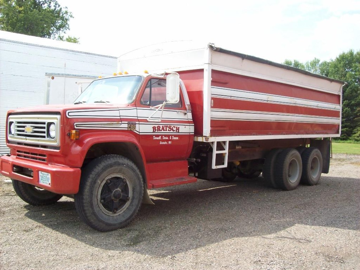 Exceptionally Clean Farm Machinery Auction