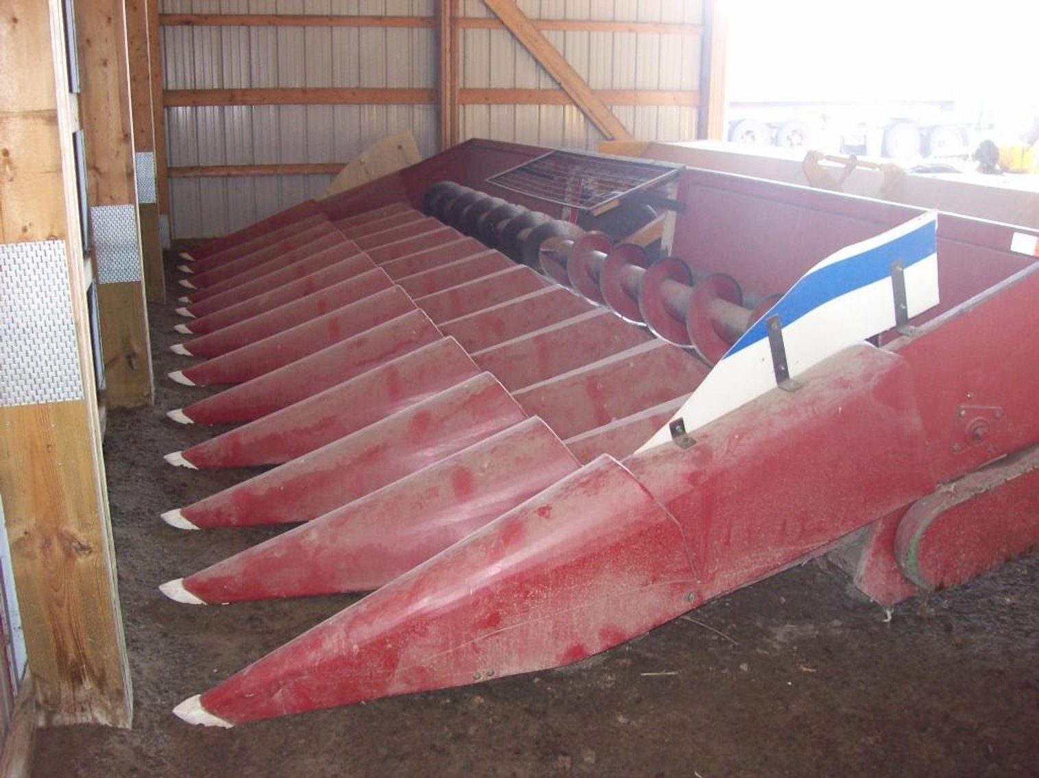 Exceptionally Clean Farm Machinery Auction