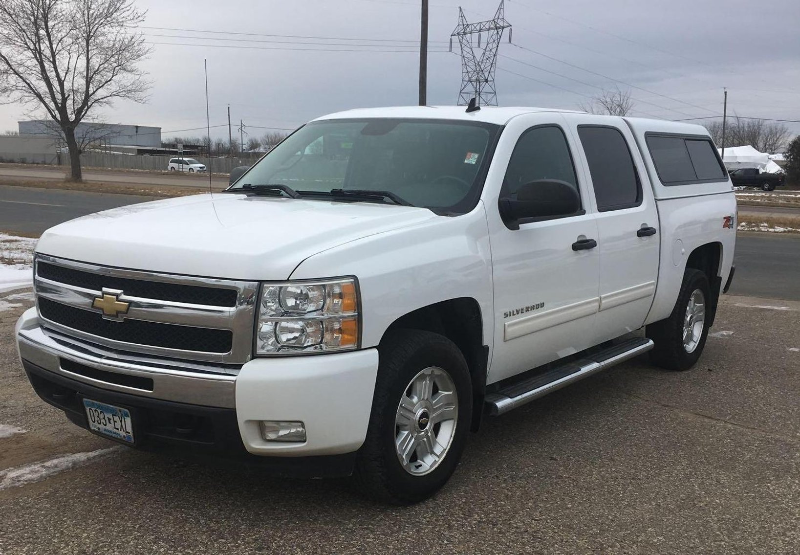 2006 Cadillac Escalade, 2010 Dodge Dakota and (3) Chevy Trucks