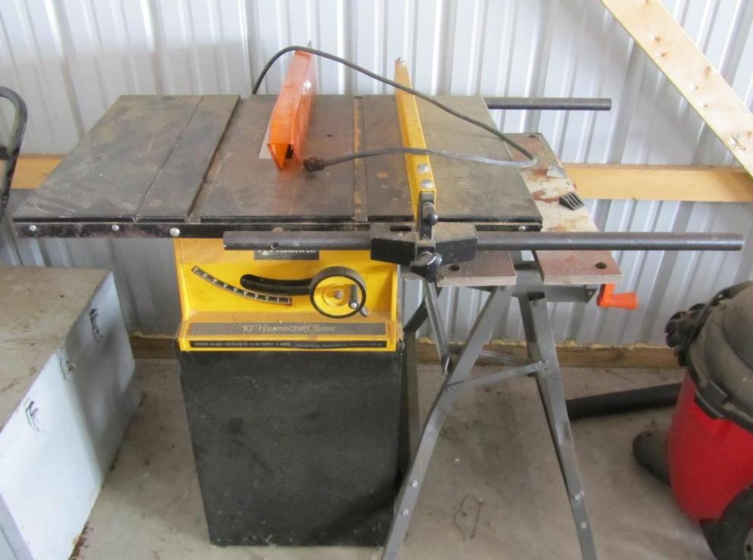 Pat White Living Estate, Merrifield, MN