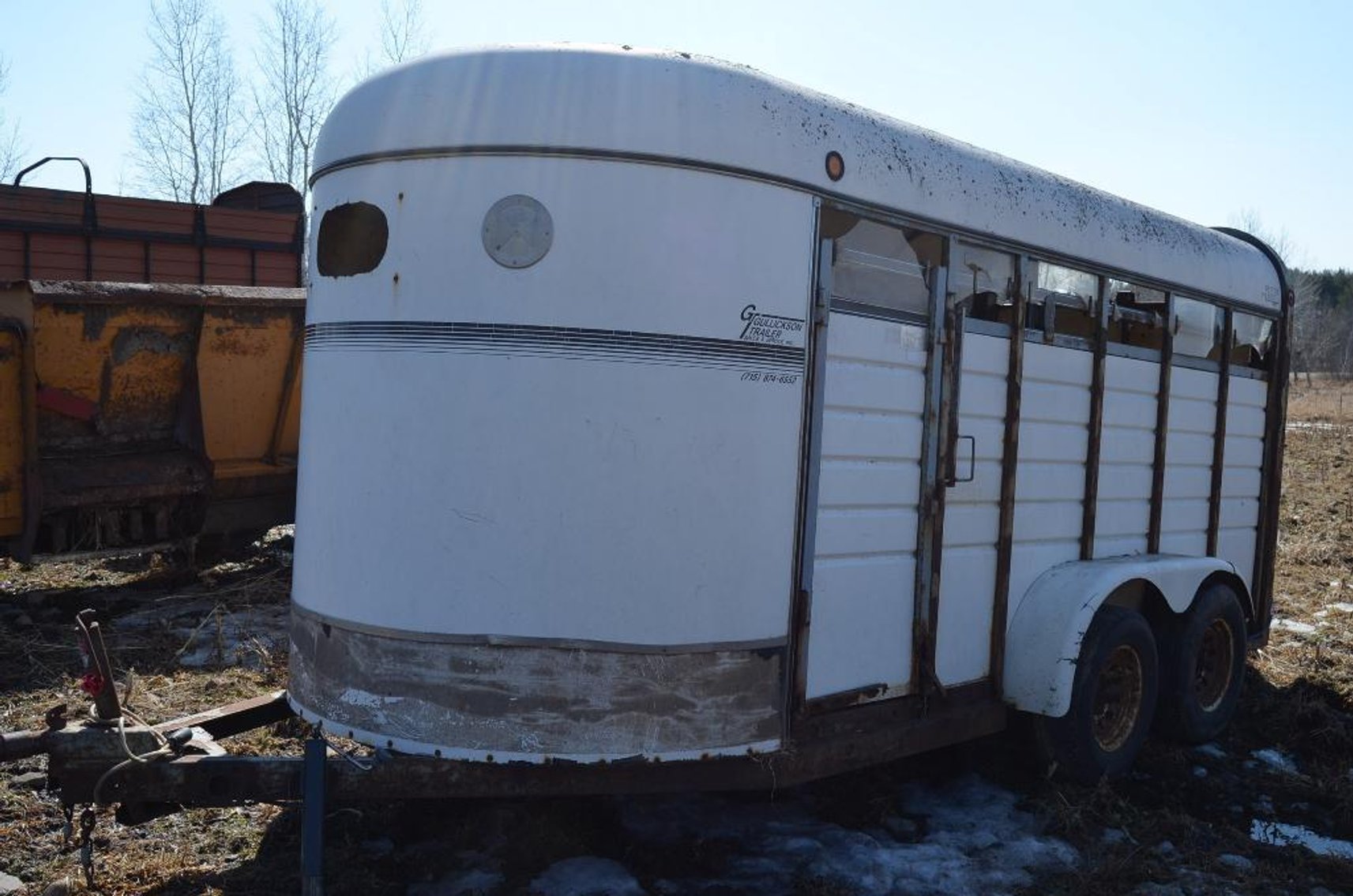 IH Tractors, Machinery, Feed & Dairy Equipment