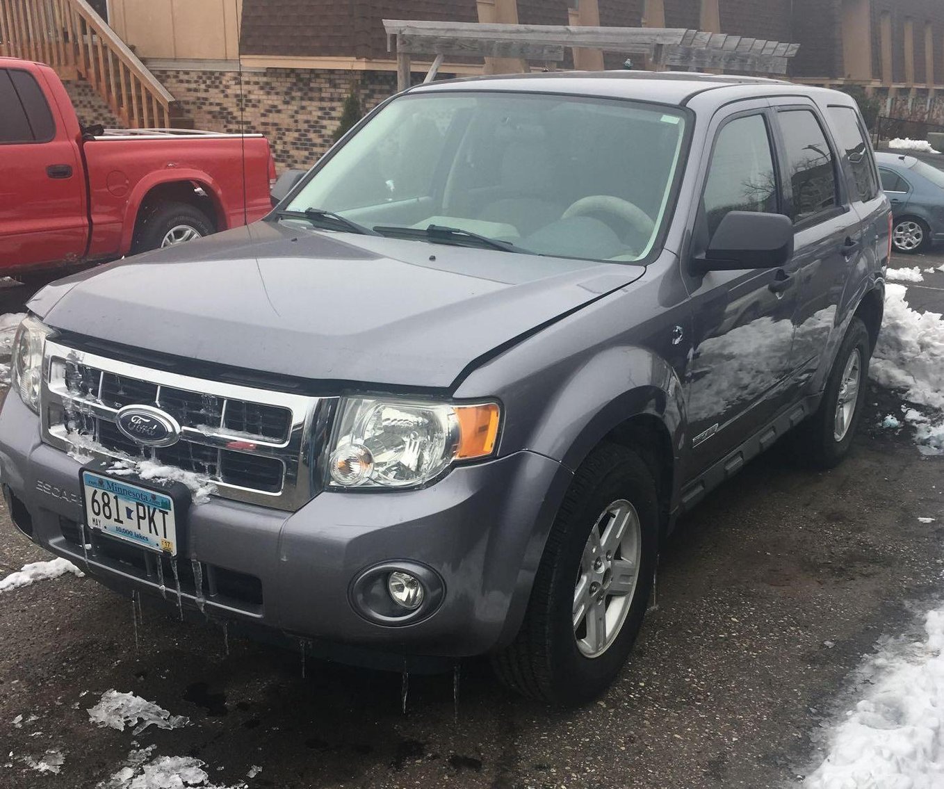 (8) Cars, Pickups & SUVs - Automotive Tires & Wheels