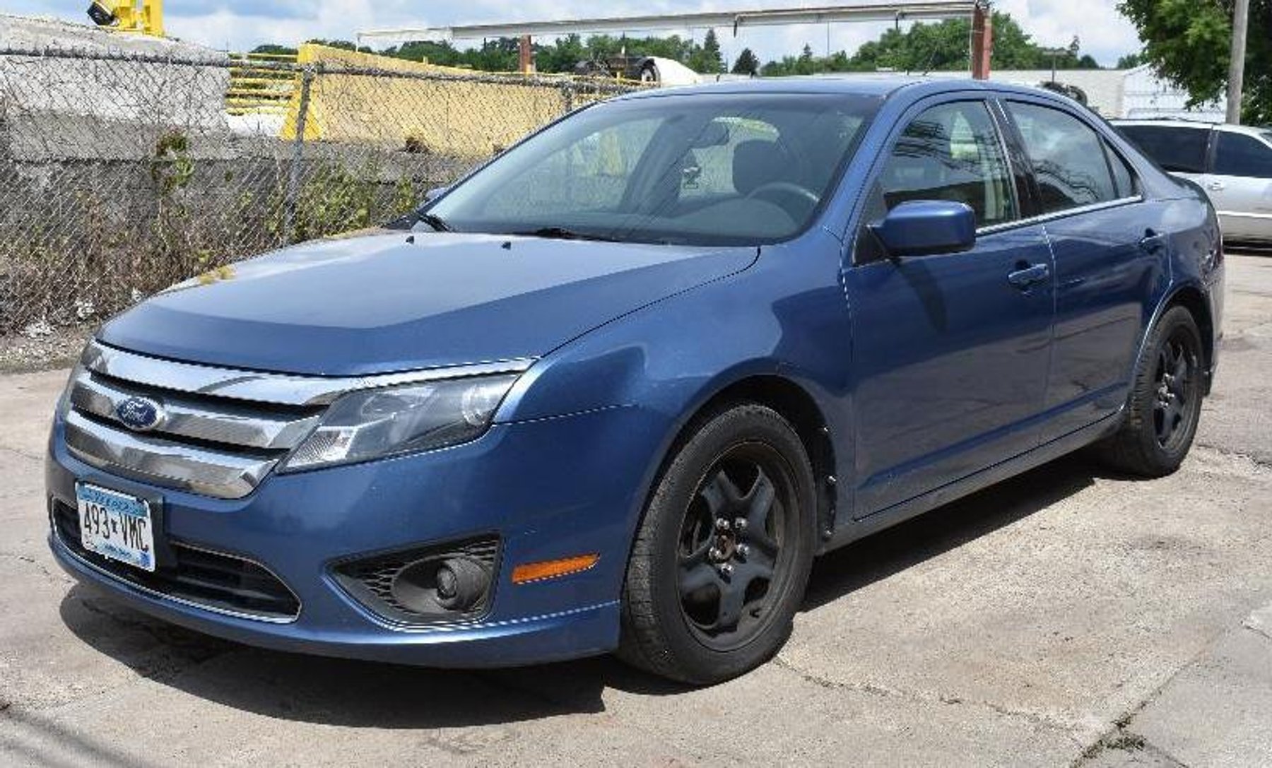 Bobby & Steve's Auto World of Minneapolis Impound Vehicles