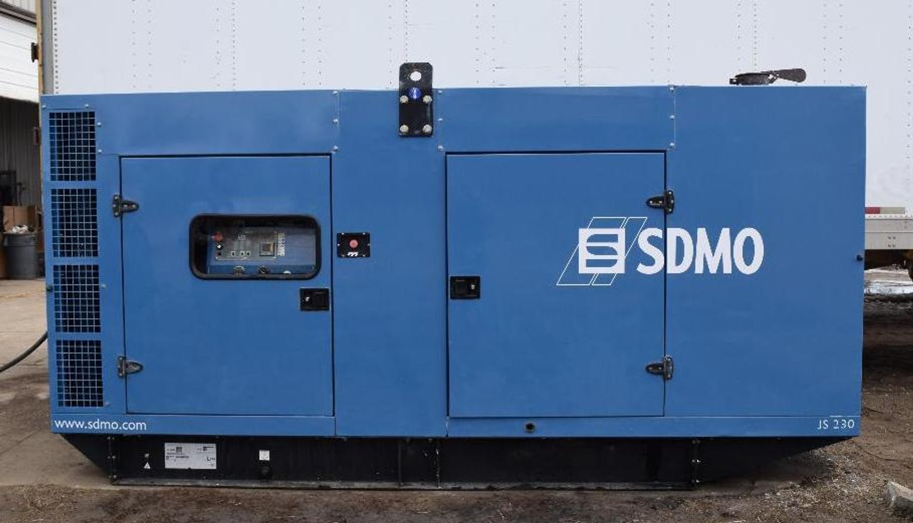 Industrial Generators/Backup Power Supplies