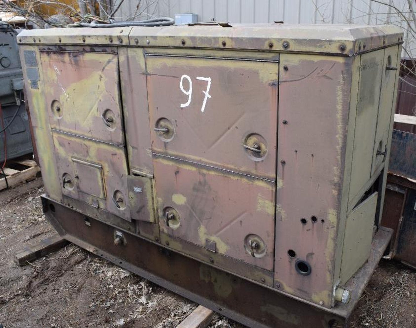 Industrial Generators/Backup Power Supplies