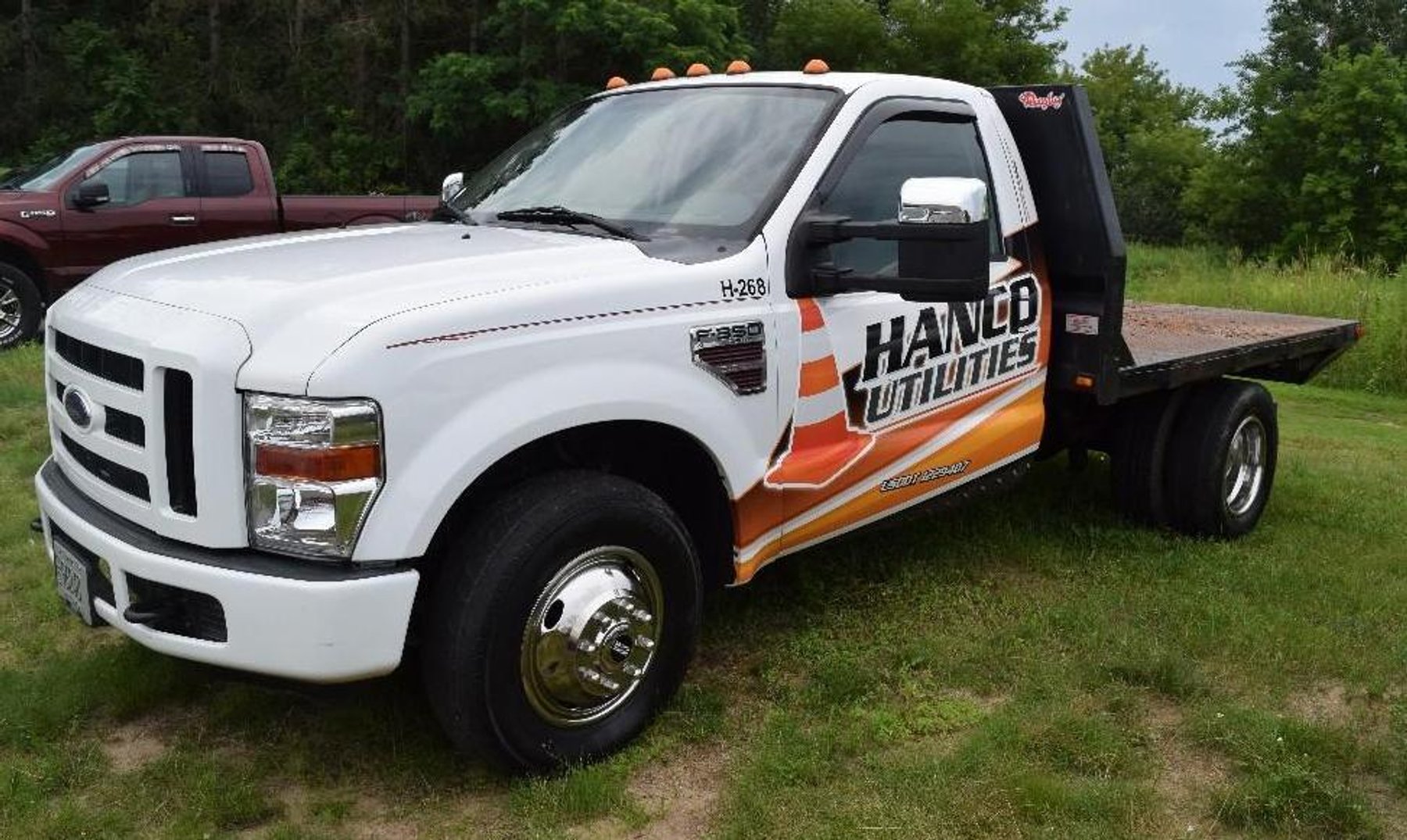 2011 Ford F-550 Truck - 2009 Ford F-350 Flatbed Truck - Pettibone C-8000 Telehander - Vac Truck