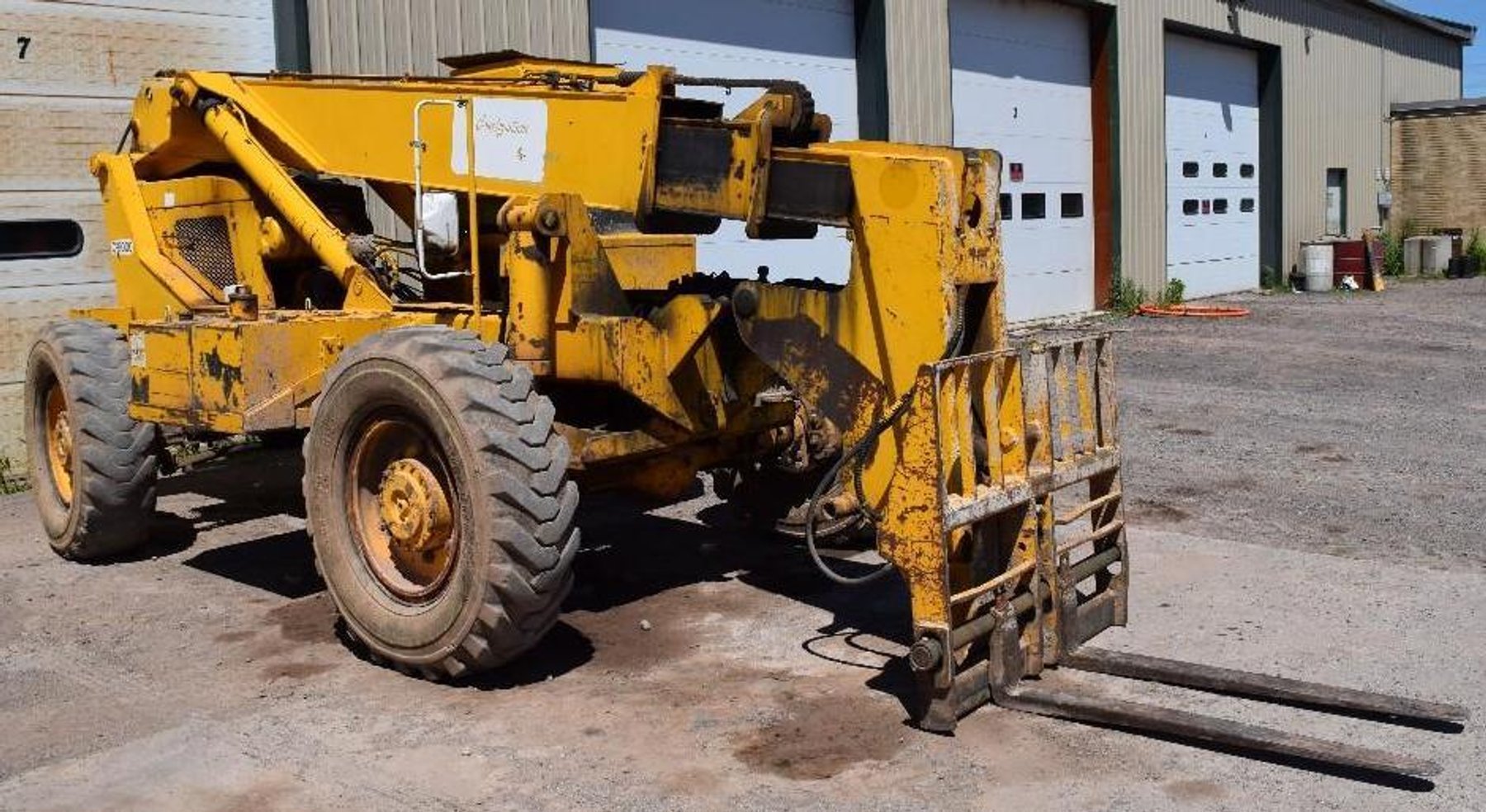 2011 Ford F-550 Truck - 2009 Ford F-350 Flatbed Truck - Pettibone C-8000 Telehander - Vac Truck