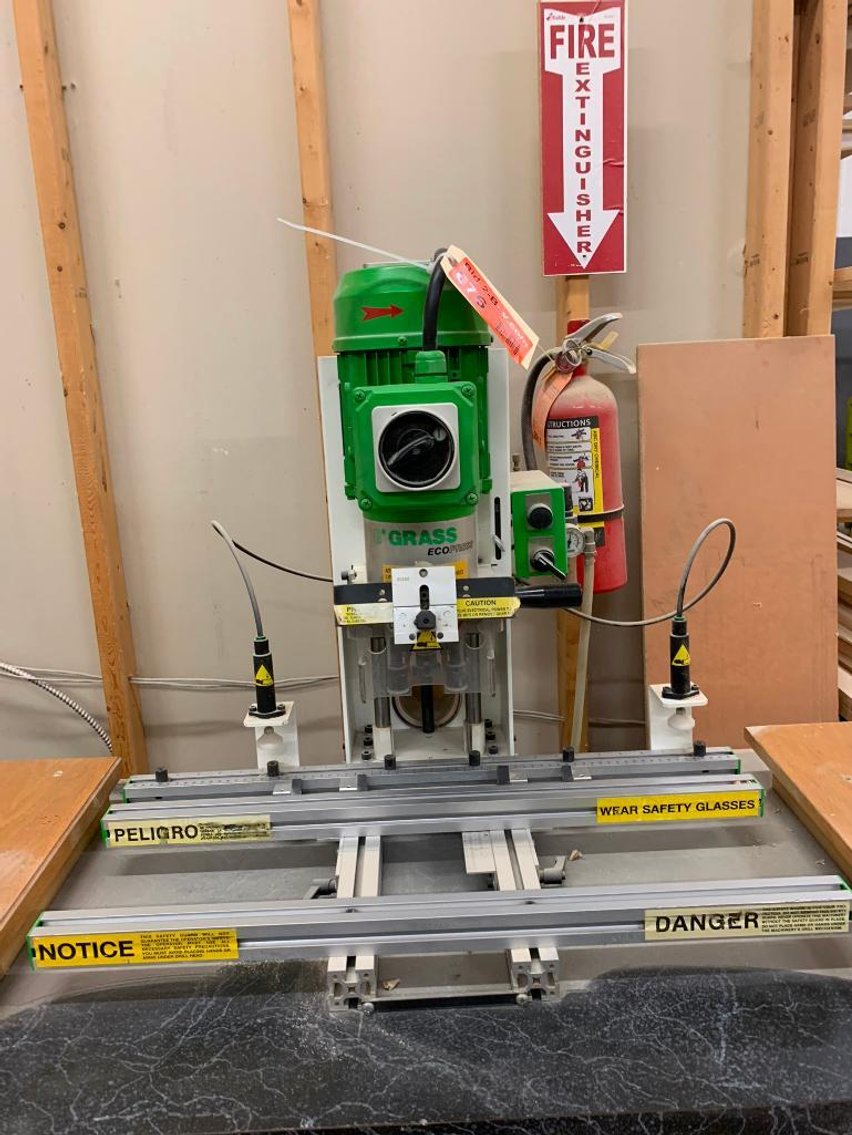 Cabinet Shop Complete Liquidation