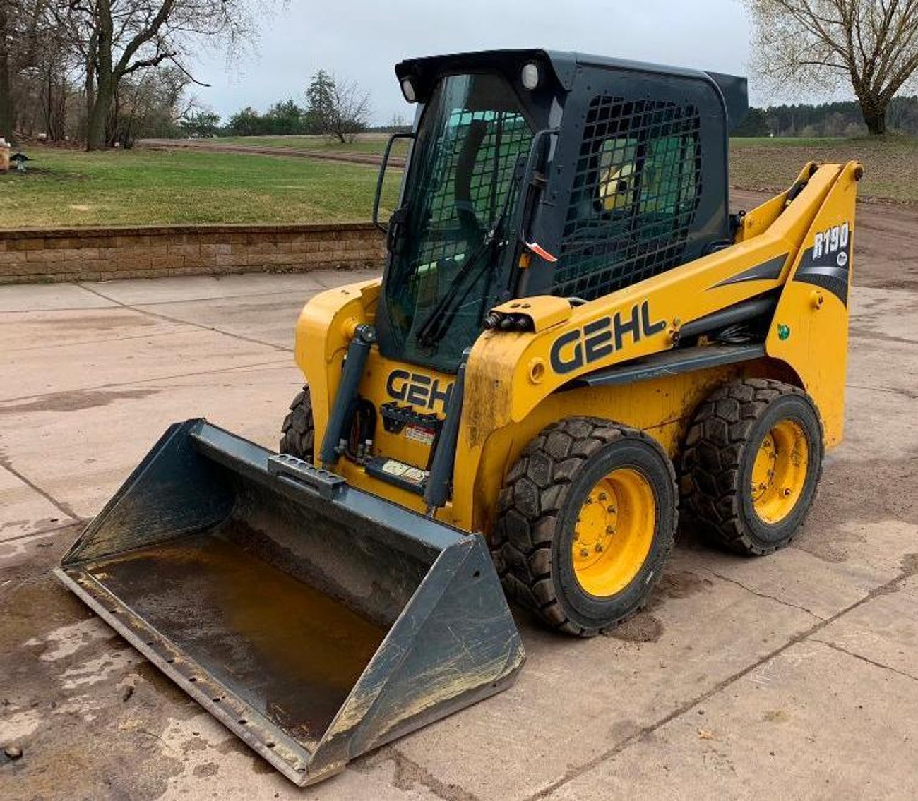 Kubota R520S Loader, Gehl R190, 1954 Willys Jeep, Skid Loader Attachments & Equipment