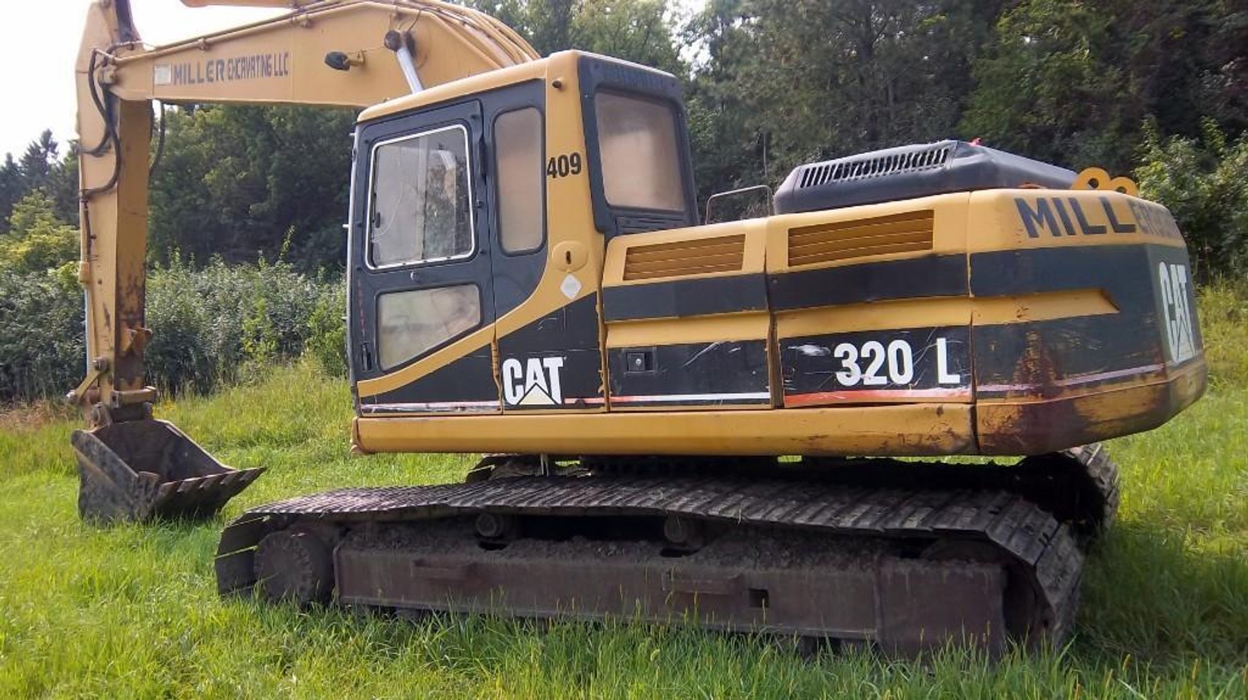 Construction Equipment: 2006 Trail King Detach, 320L Excavator, 2009 Freightliner, Komatsu Dozer, 2004 Backhoe