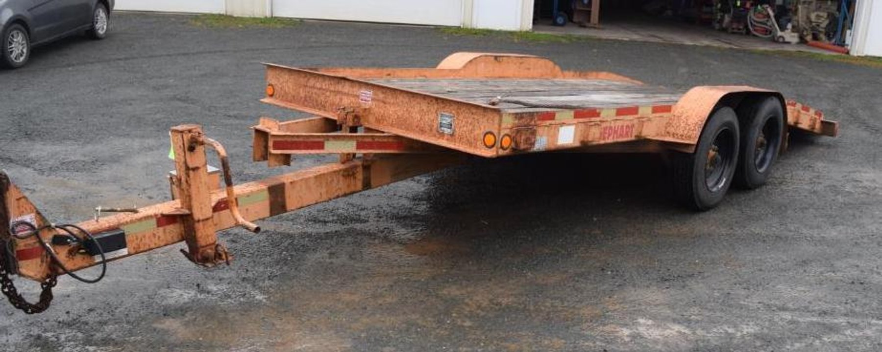 Case 660 4-Wheel Steer Trencher & 1998 Butler Trailer