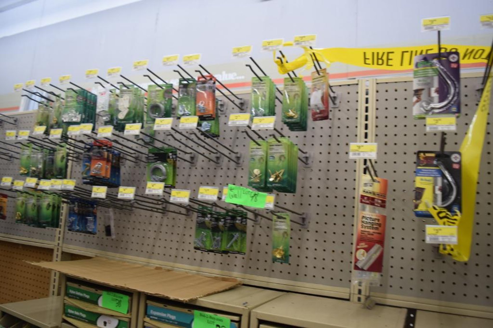 Henriksen Ace Hardware Complete Liquidation