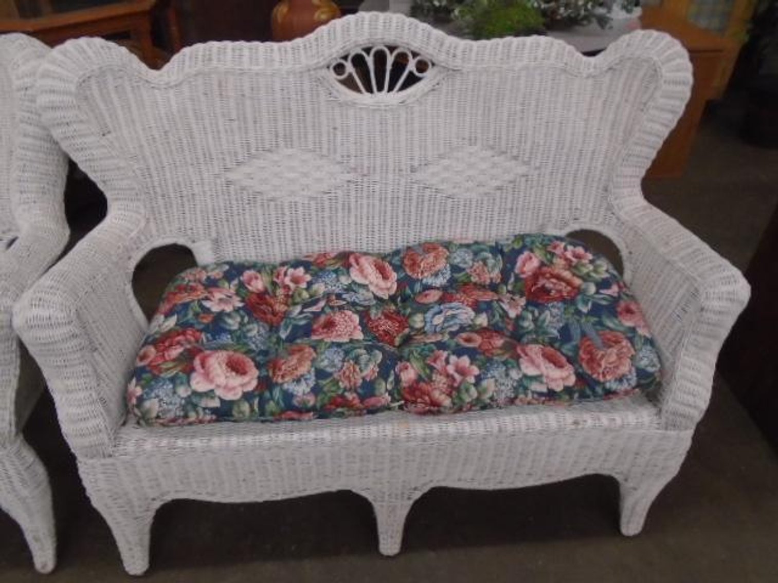 Sauk Rapids Furniture, Collectibles & Tools