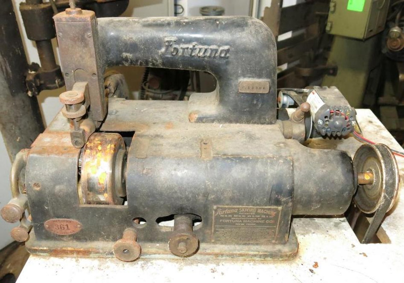 Ed Vogel Antiques, Vintage, and Toys Estate Auction #5