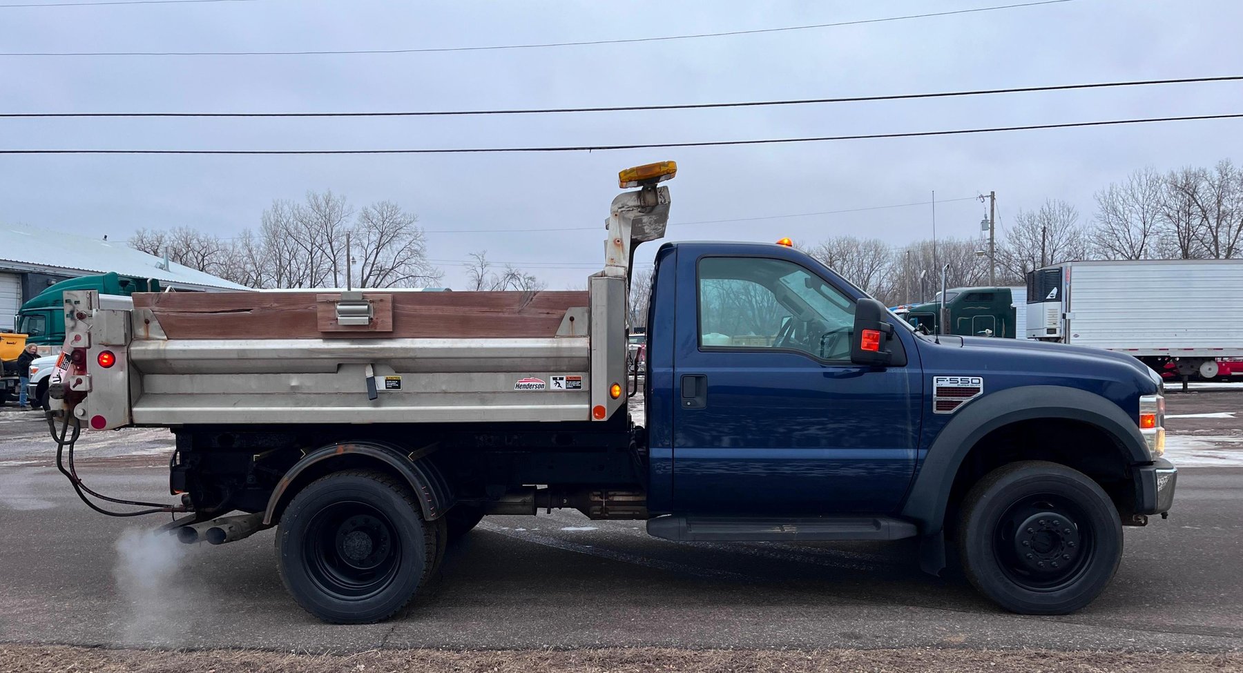 2008 Ford F-550 Super Duty XLT With Salt Spreader