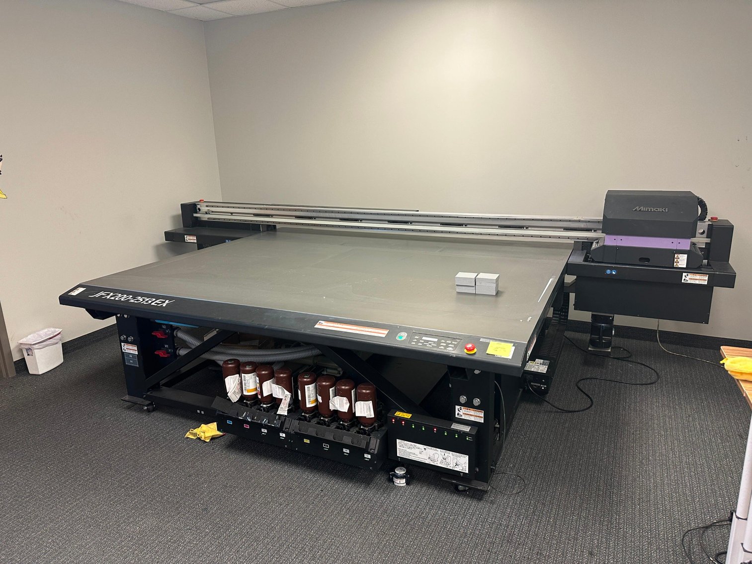 2019 Mimaki JFX 200-2513EX Large Format Flatbed Printer