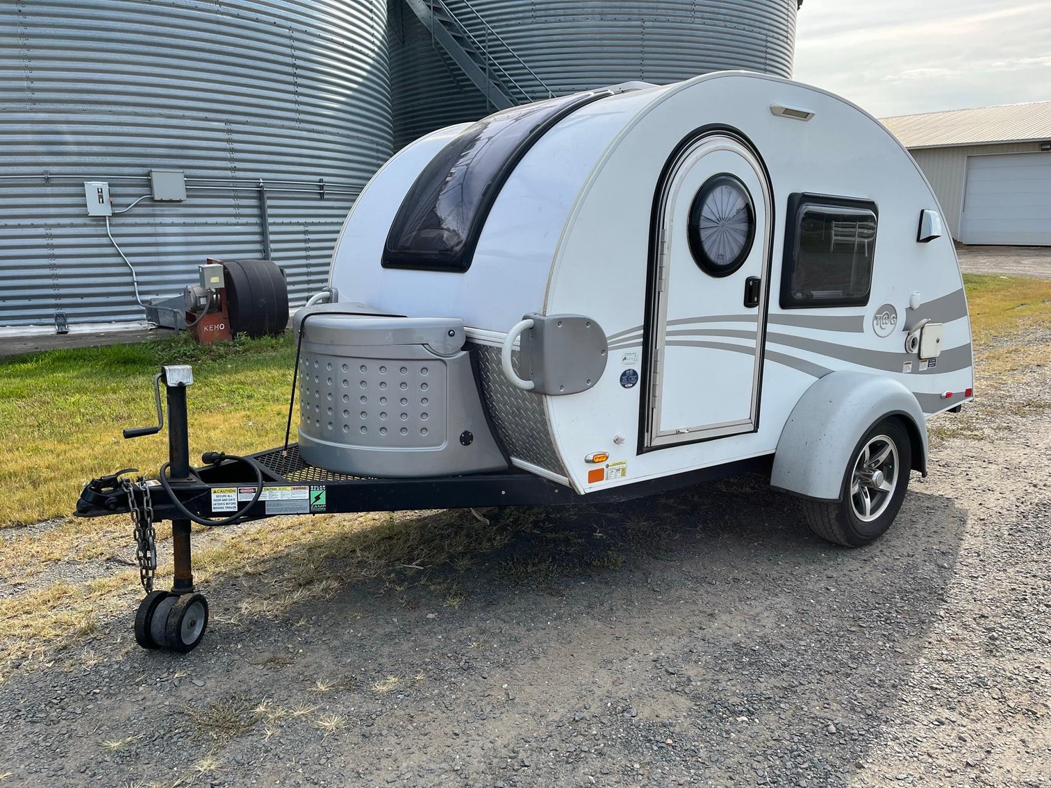 2019 American Surplus Ice Castle & 2017 Pleasant Valley Teardrop