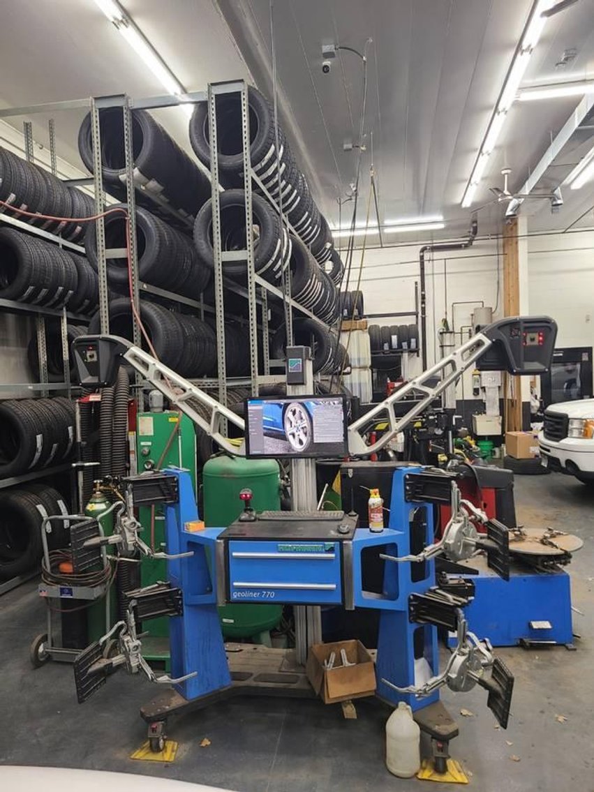 (2) Hoffman Geoaligner Wheel Aligners