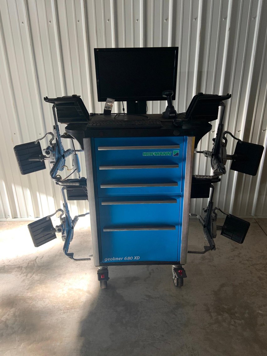 (2) Hoffman Geoaligner Wheel Aligners