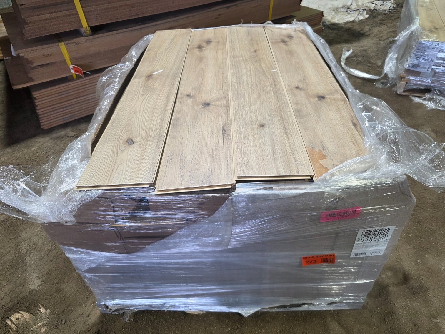 Water Resistant Plank Click Together Flooring (153302)