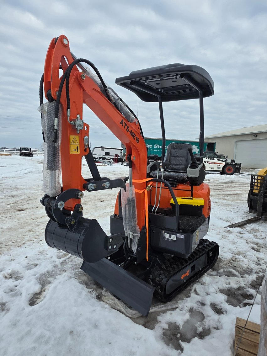 Brand New Equipment & Attachments (153457)