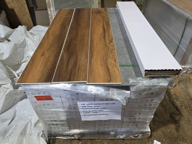 Image for Luxury Vinyl Click Plank Flooring #2 (155118)