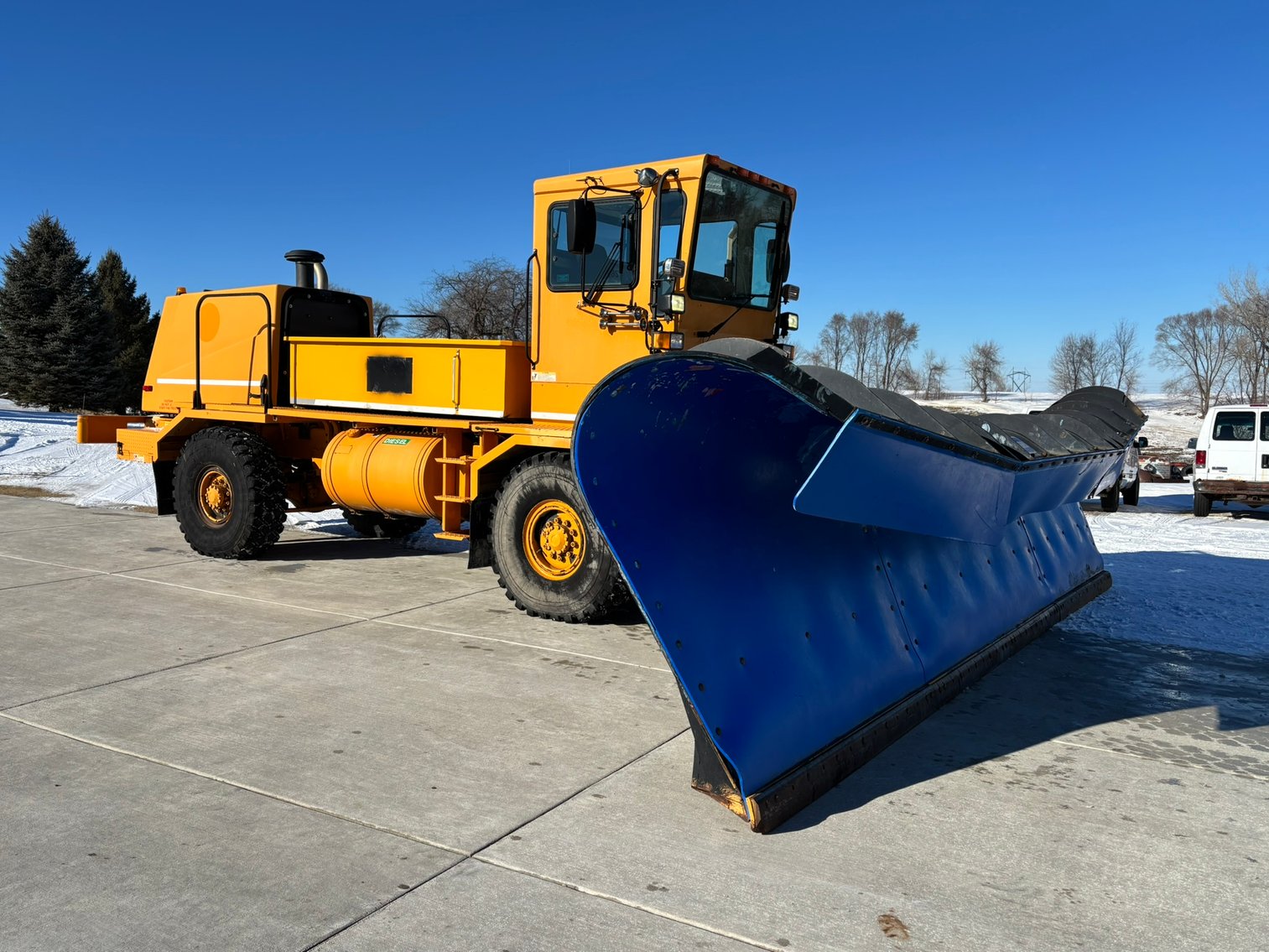 1996 Oshkosh H-2518 Truck With 27' Plow & Protech 14' Snow Pusher (157504)