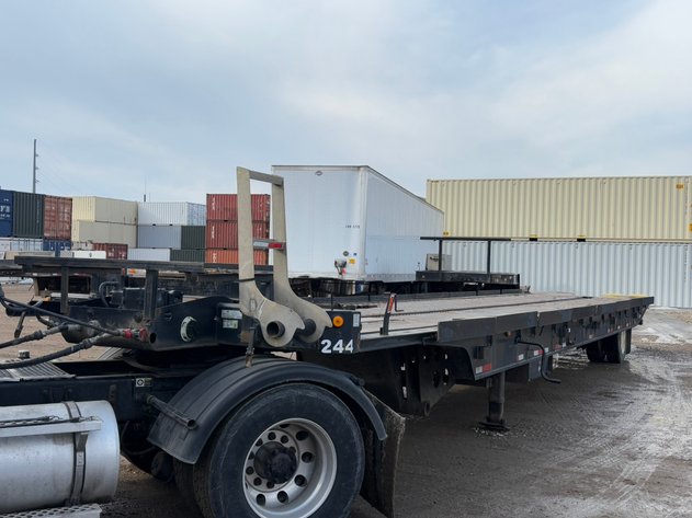 Image for Transportation & Storage Auction: Vehicles, Trailers, Sea Containers & Roll-Offs (157192)