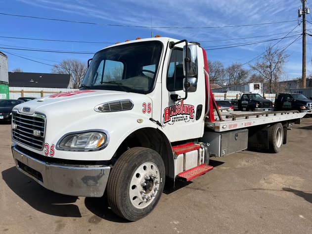 Image for Service Center & Towing Company Auction: Tow Trucks, Snap-On Tools & Shop Equipment