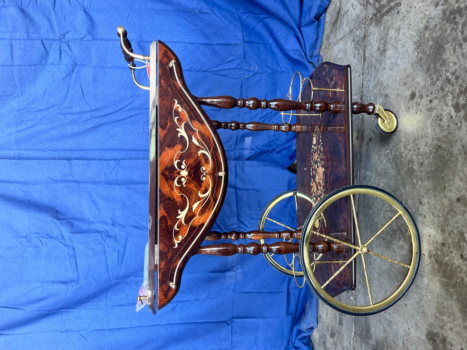 Living Estate Auction: Furniture, Collectible Dolls, Glassware & Décor