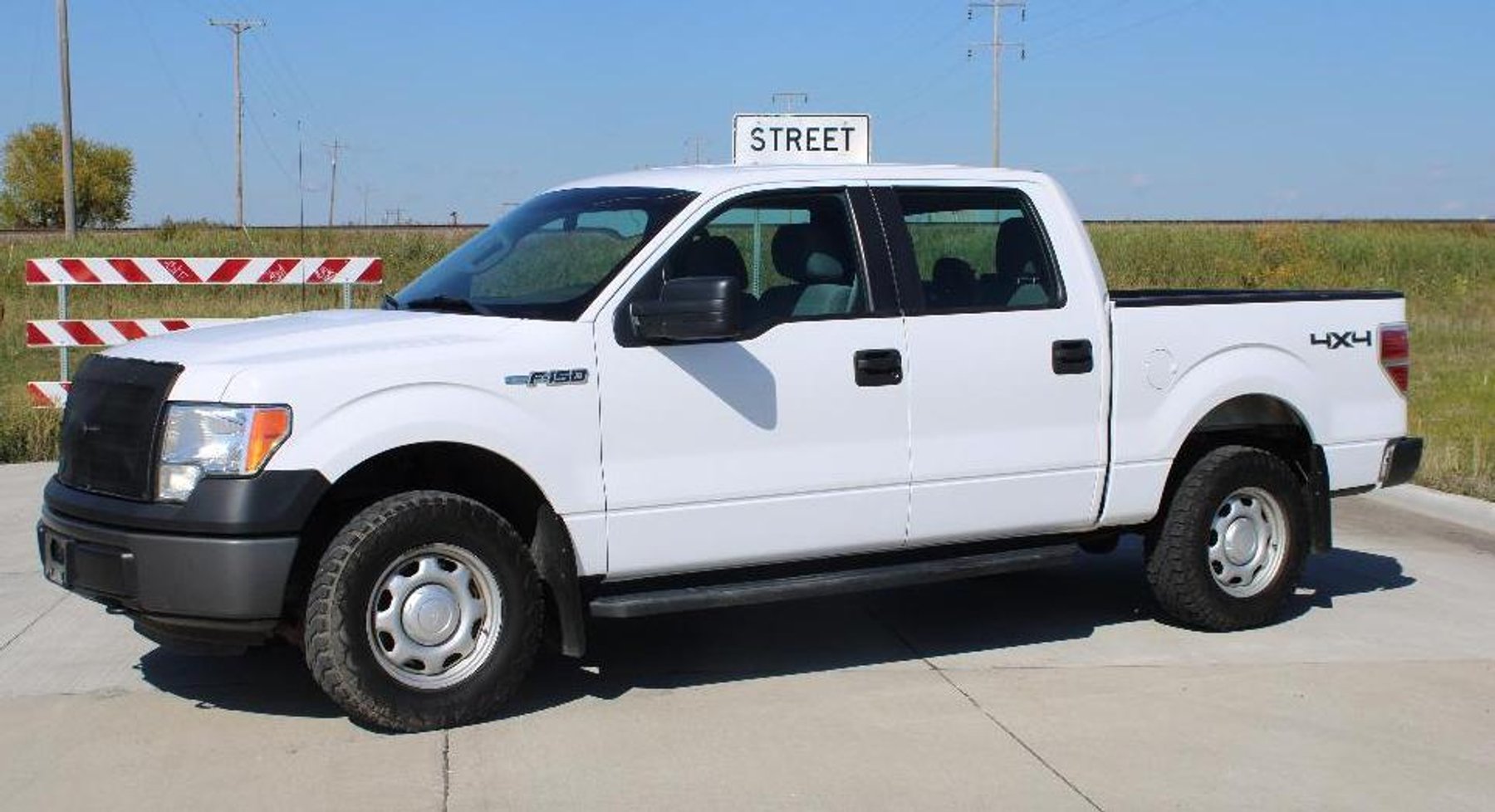 2006 Volvo Semi, Vehicles, Ice House, Advance Floor Scrubber, Tools & More