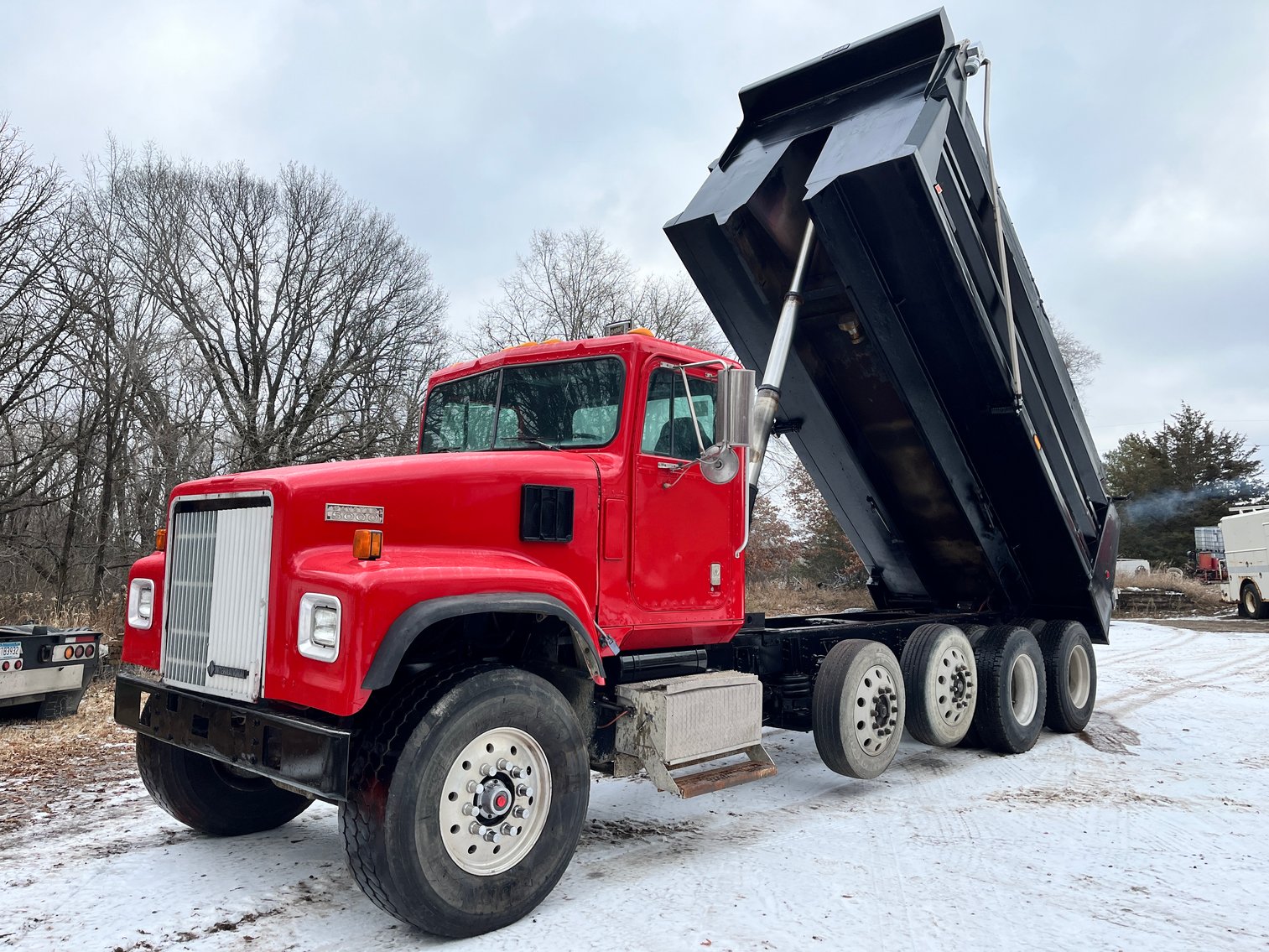 1998 International Paystar 5000, J Craft 18' Aluminum Dump Box & Equipment (132891)