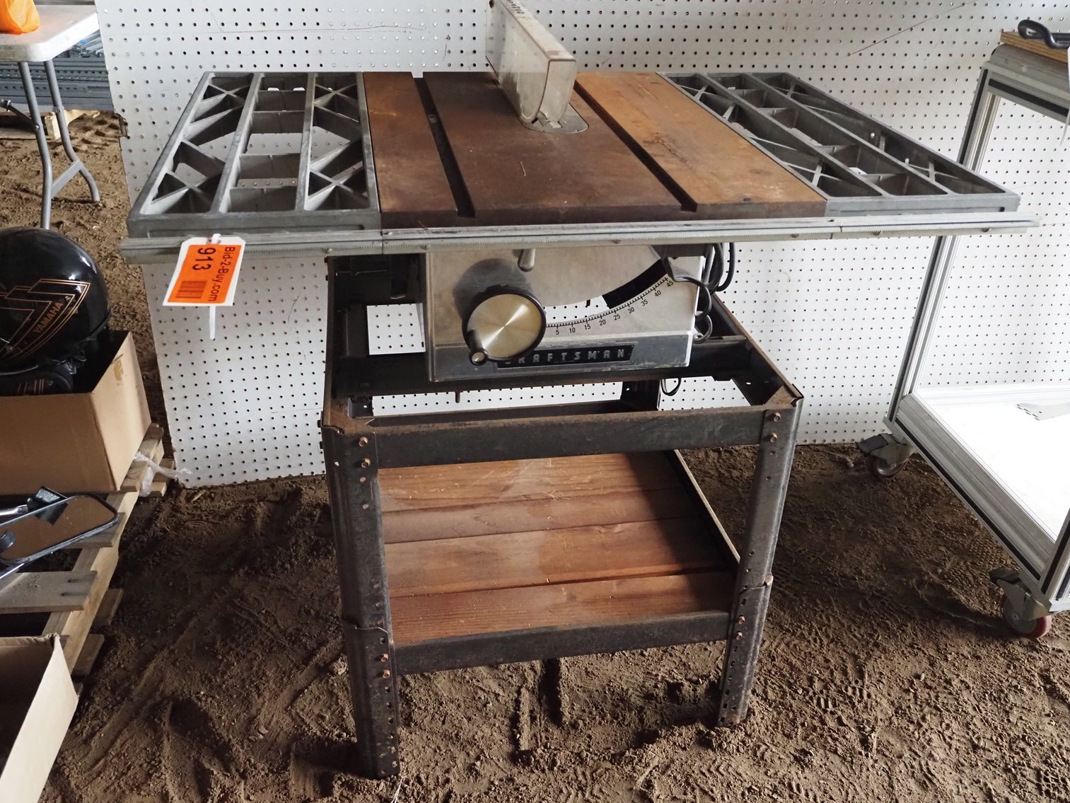 2013 Ford F-150, Tools, Lawn & Garden (133284)