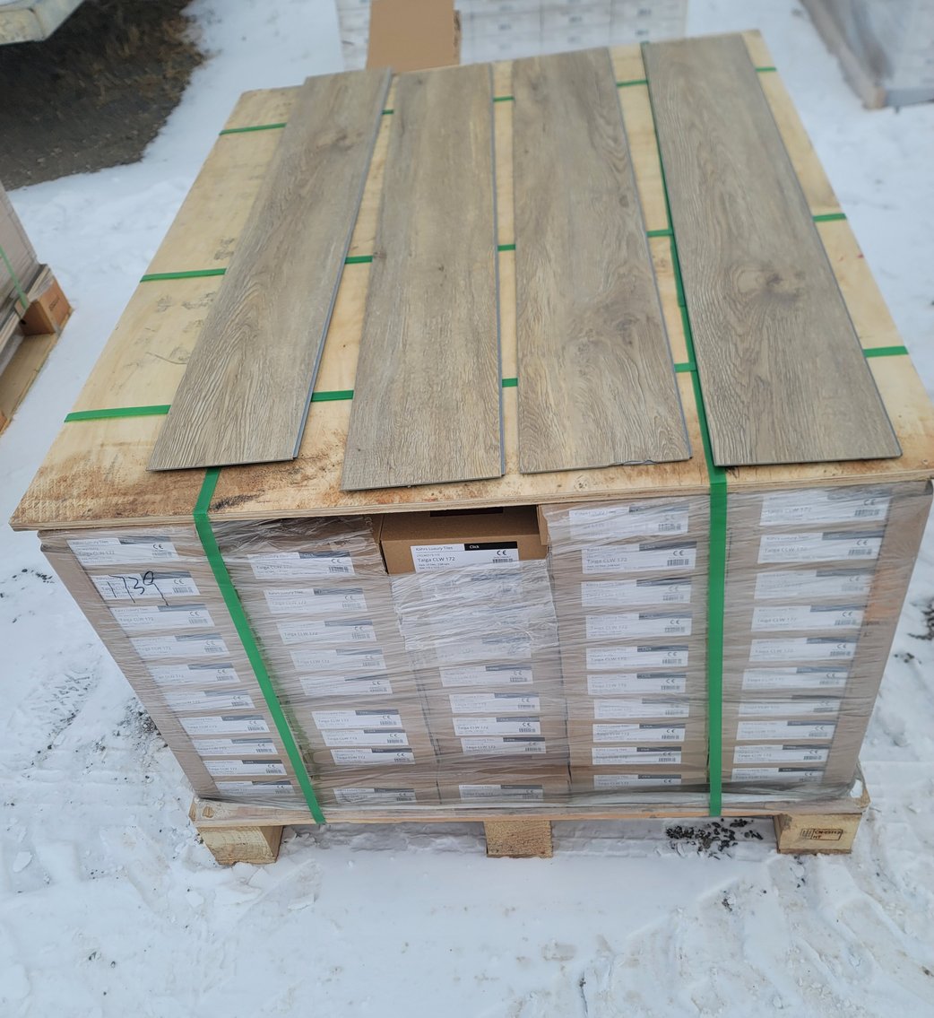 Waterproof Luxury Vinyl Click Planks (135137)