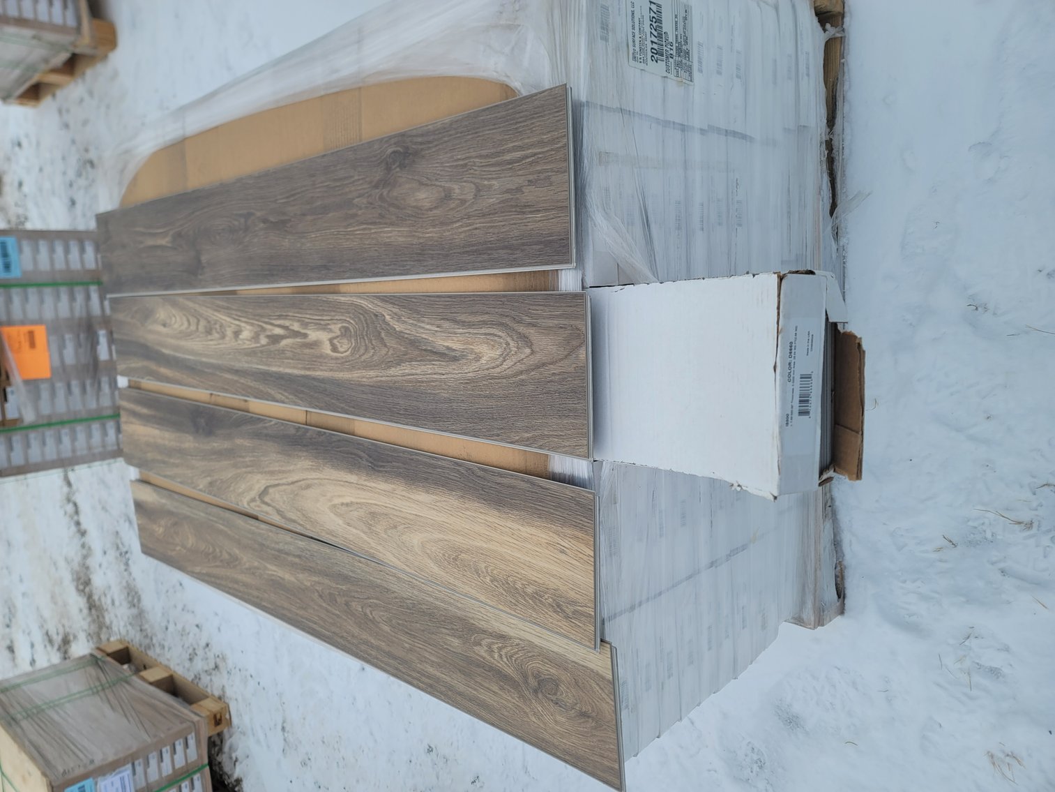 Waterproof Luxury Vinyl Click Planks (135137)