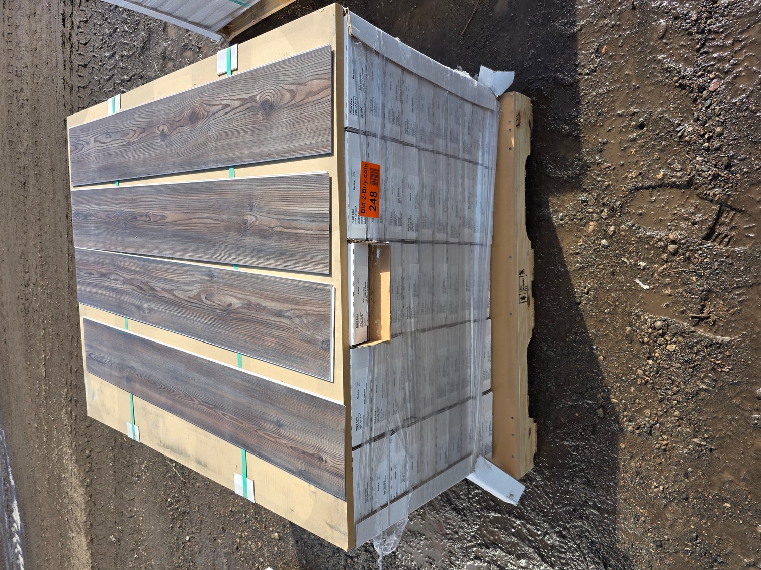 Waterproof Luxury Vinyl Click Planks With Pad (136191)