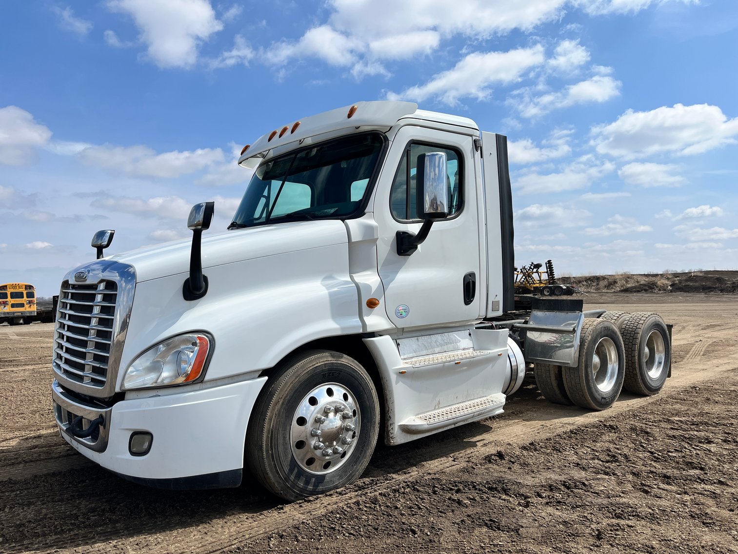 United Truck & Trailer Surplus to Ongoing Operations 138852