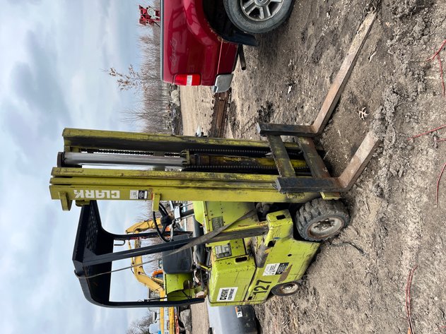 Image for Landscaping & Automotive Parts Surplus to Ongoing Operations 139276