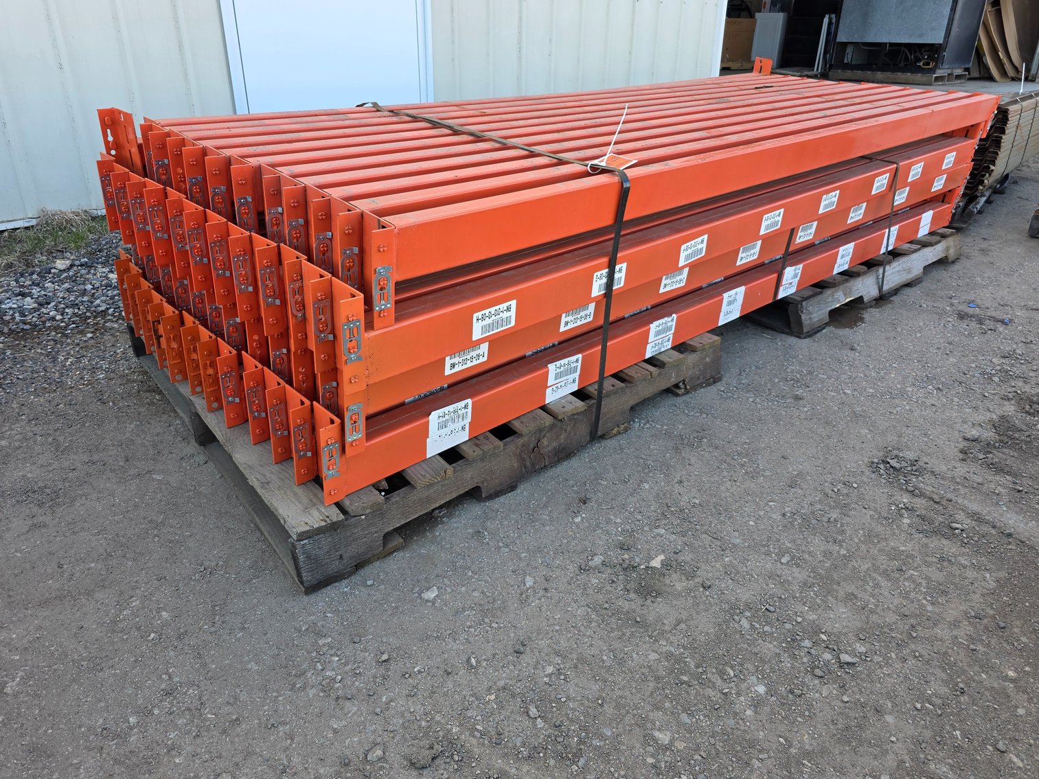 Warehouse Equipment, Sea Containers, Storage Shelters, Tool Benches (139309)