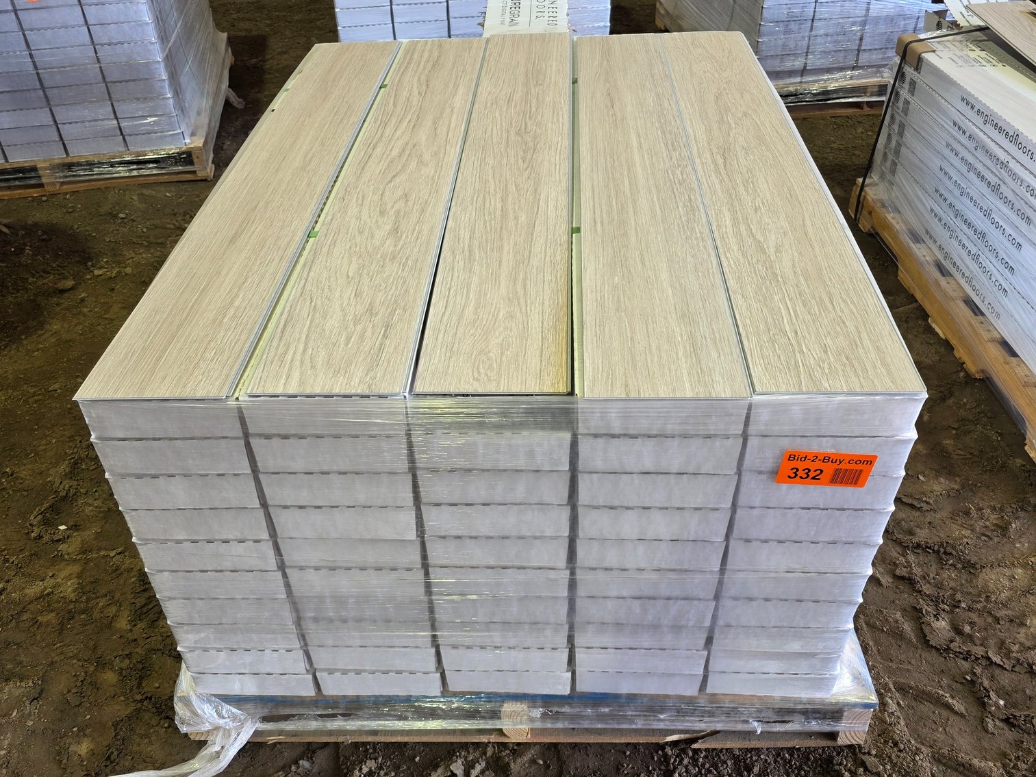 Waterproof Vinyl Click Plank Flooring | Over 20,000 Sq Ft 134156